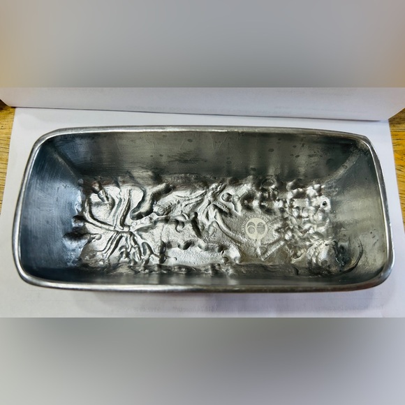 Vintage butter dish, Arthur Court grape themed. Glass base, aluminum lid. MINT! - Picture 3 of 4